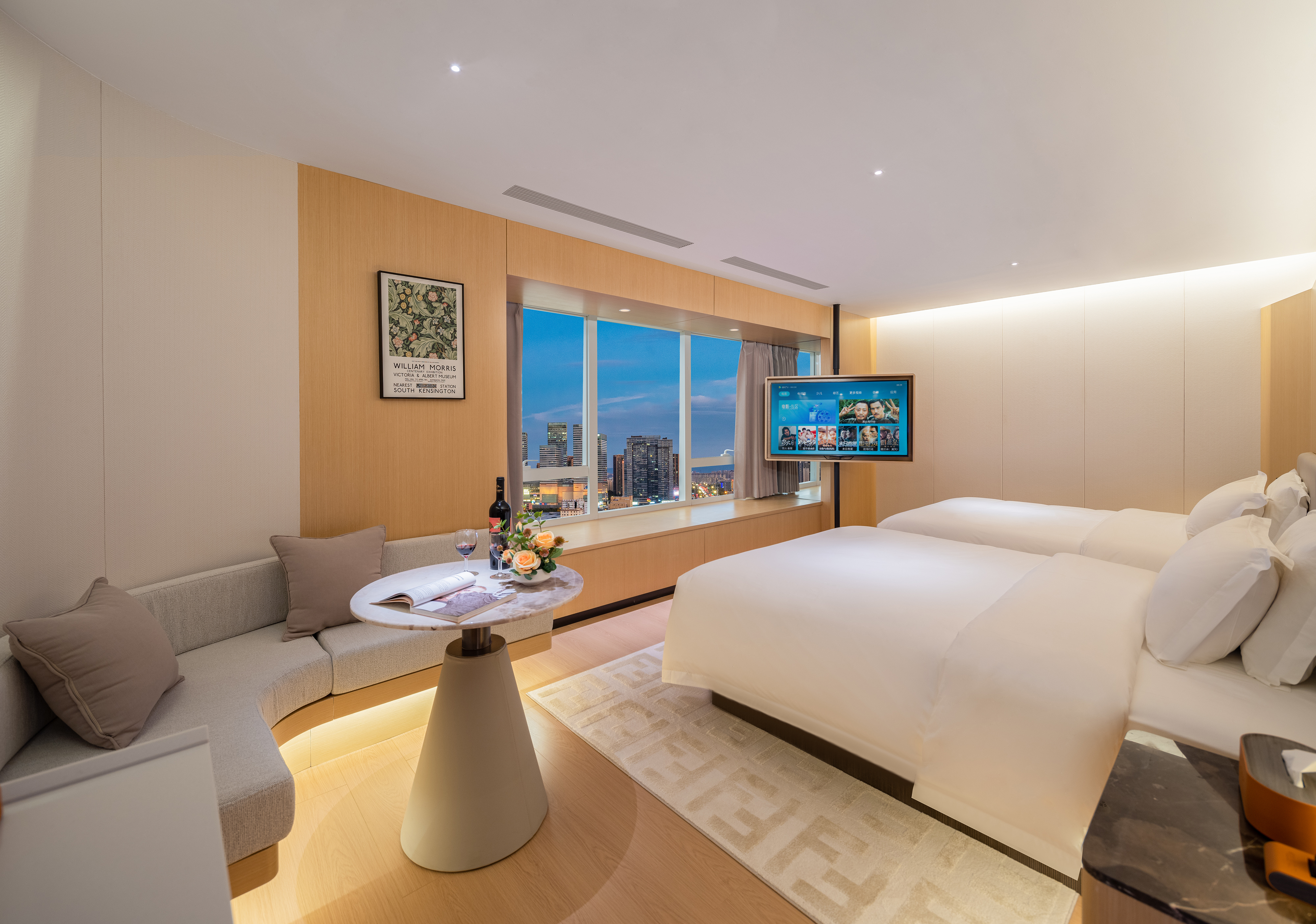 Baoyue Hotel (Guangfu Road Dashanghui Branch) 3*