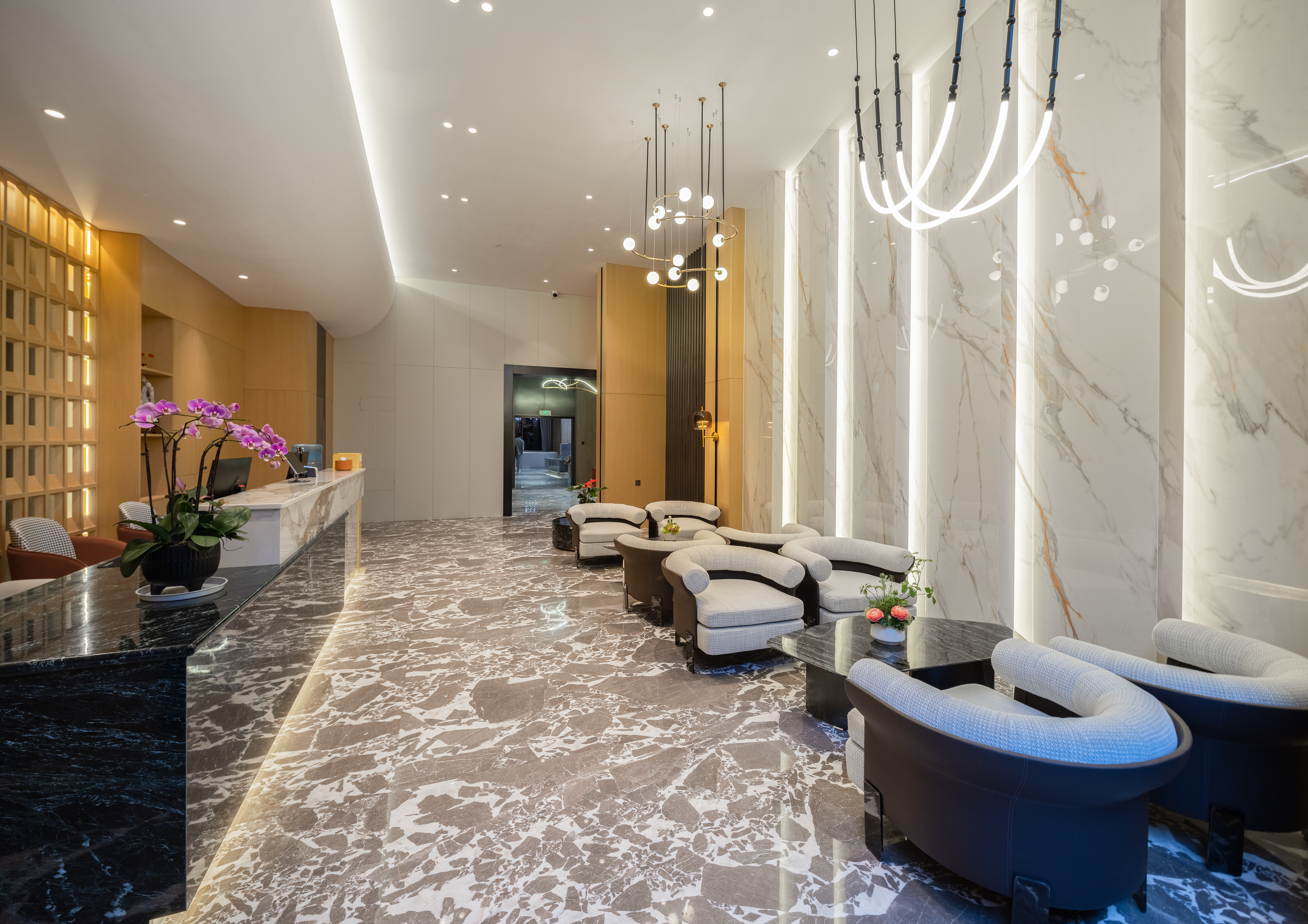 Baoyue Hotel (Guangfu Road Dashanghui Branch) 3*