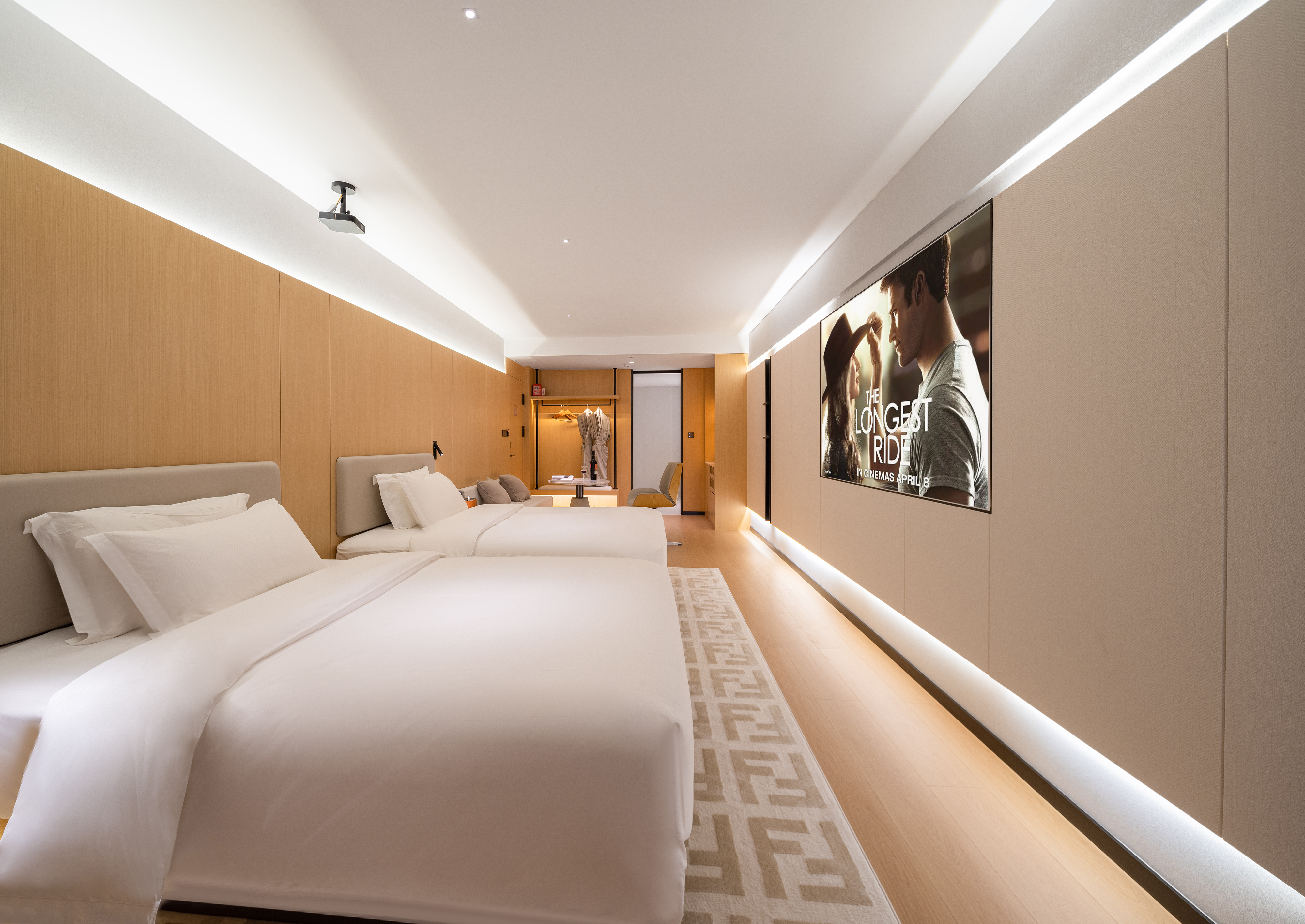 Baoyue Hotel (Guangfu Road Dashanghui Branch) 3*