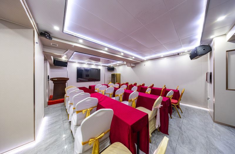 Xicheng Business Chain Hotel (Shenzhen Xintangwei Subway Station Shuanglong Subway Station Branch) 2*