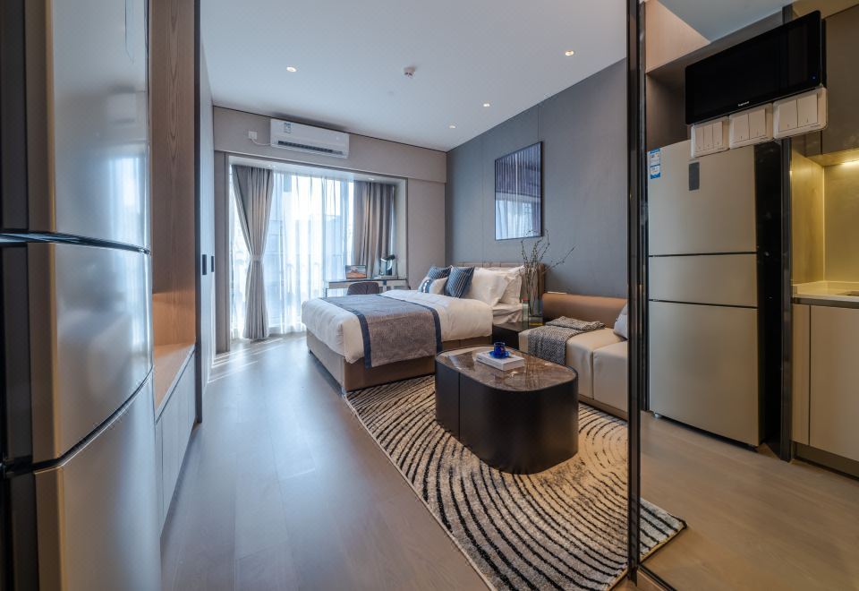 Xicheng Business Chain Hotel (Shenzhen Xintangwei Subway Station Shuanglong Subway Station Branch) 2*