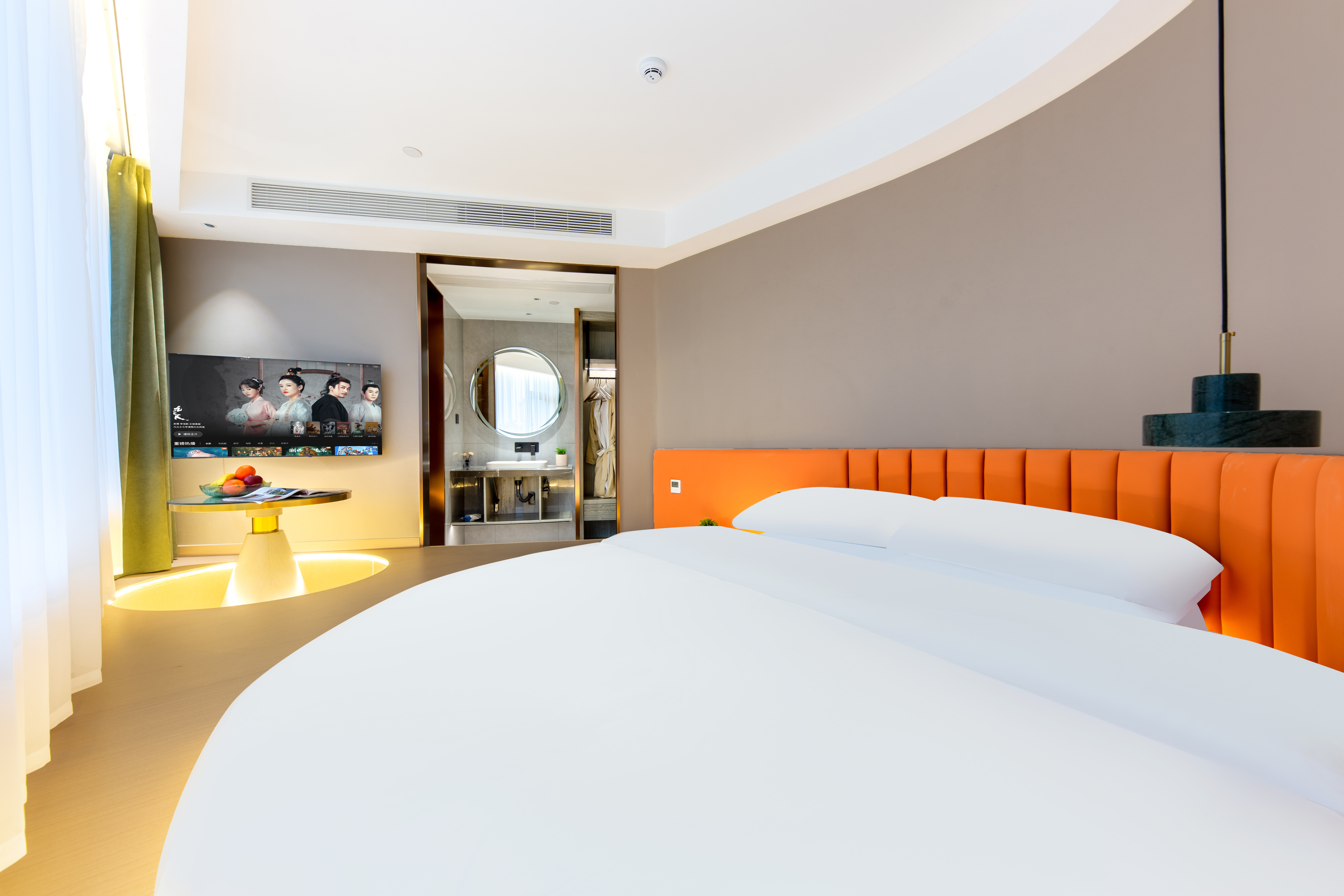 Yiwu Muya Hotel (Aegean Shopping Center) 3*