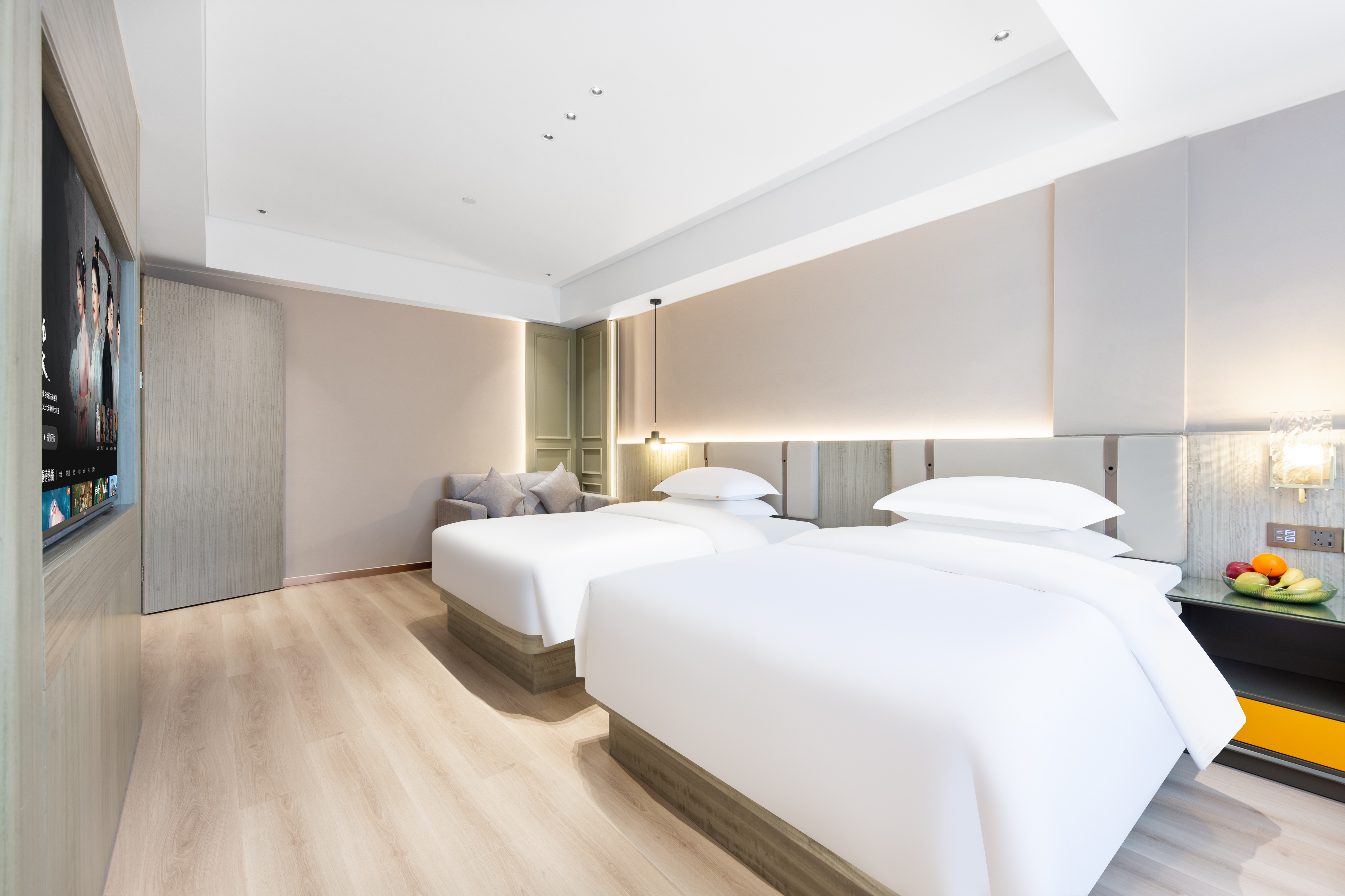 Yiwu Muya Hotel (Aegean Shopping Center) 3*