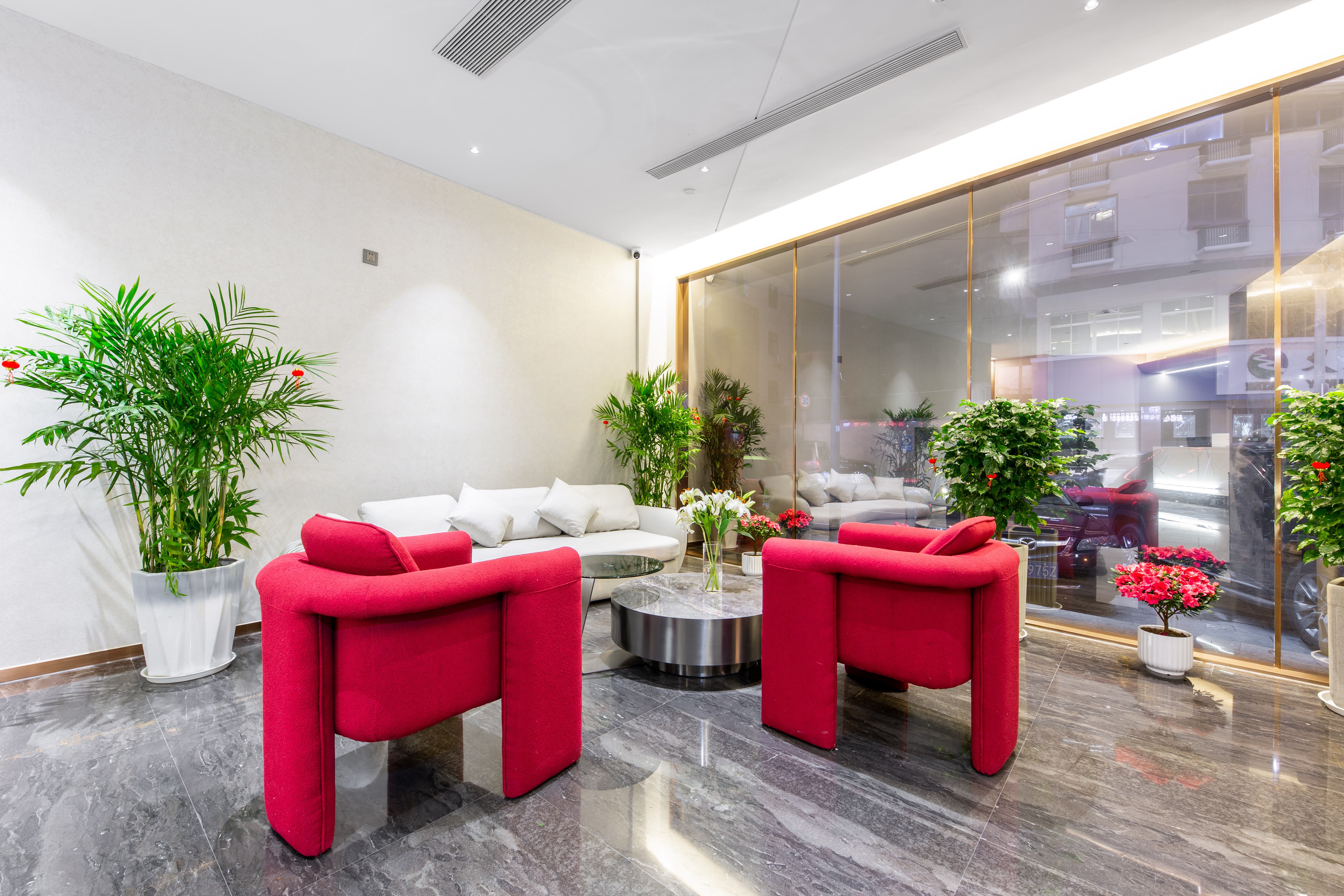 Yiwu Muya Hotel (Aegean Shopping Center) 3*
