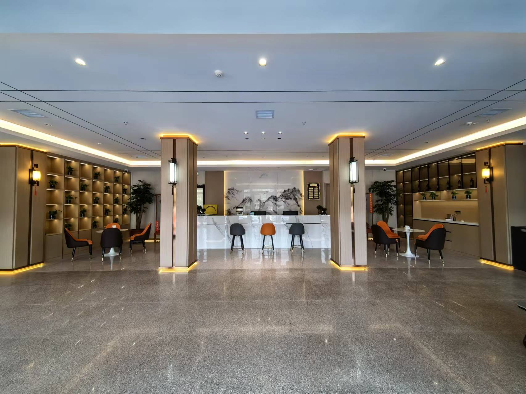 Weifang Hitech Hotel 3*