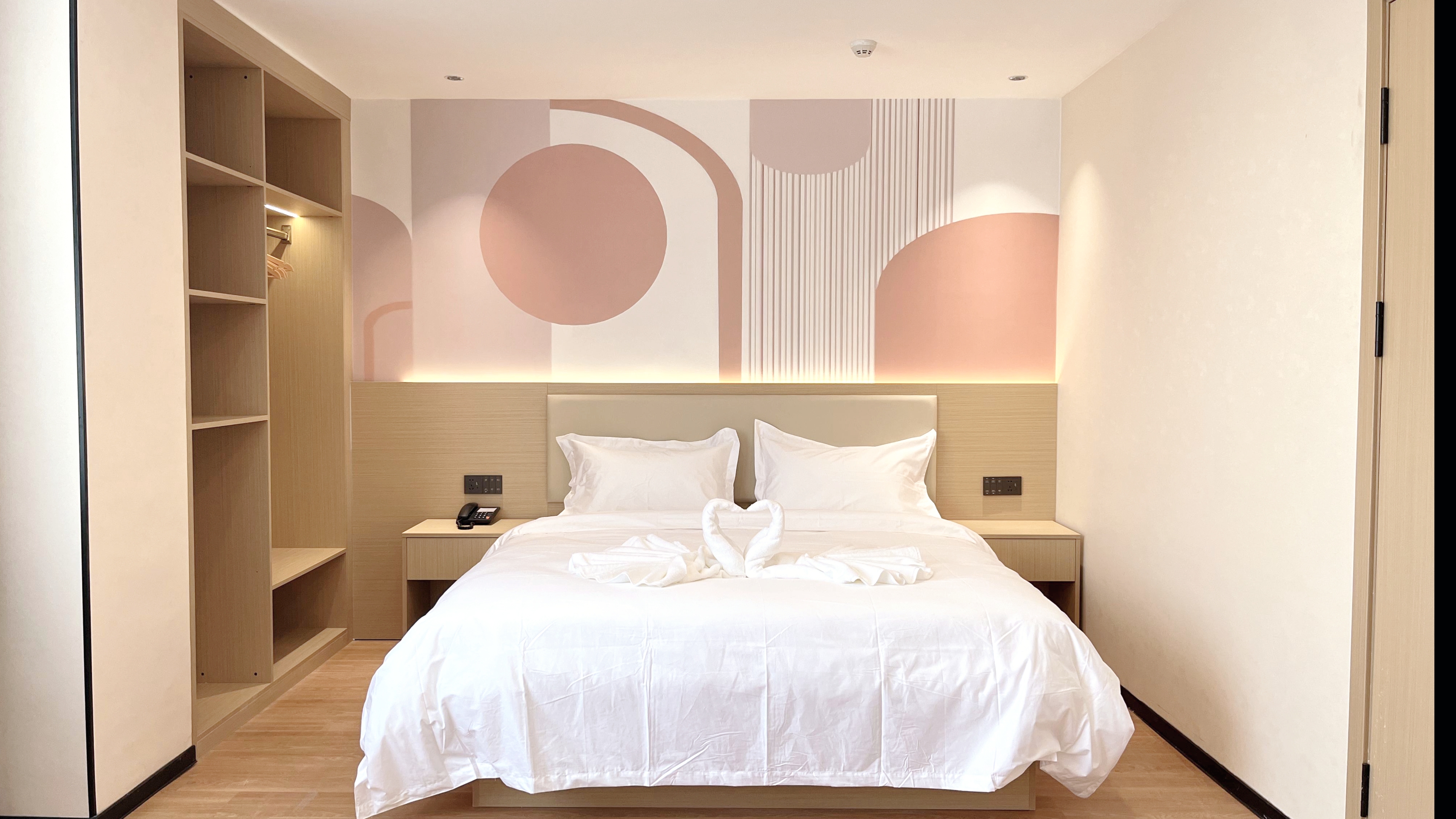 Weifang Hitech Hotel 3*