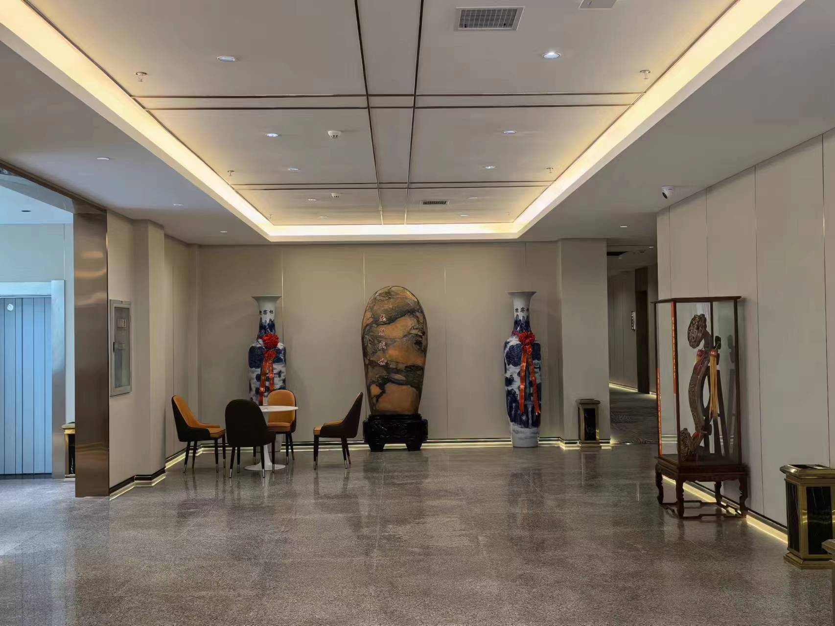Weifang Hitech Hotel 3*