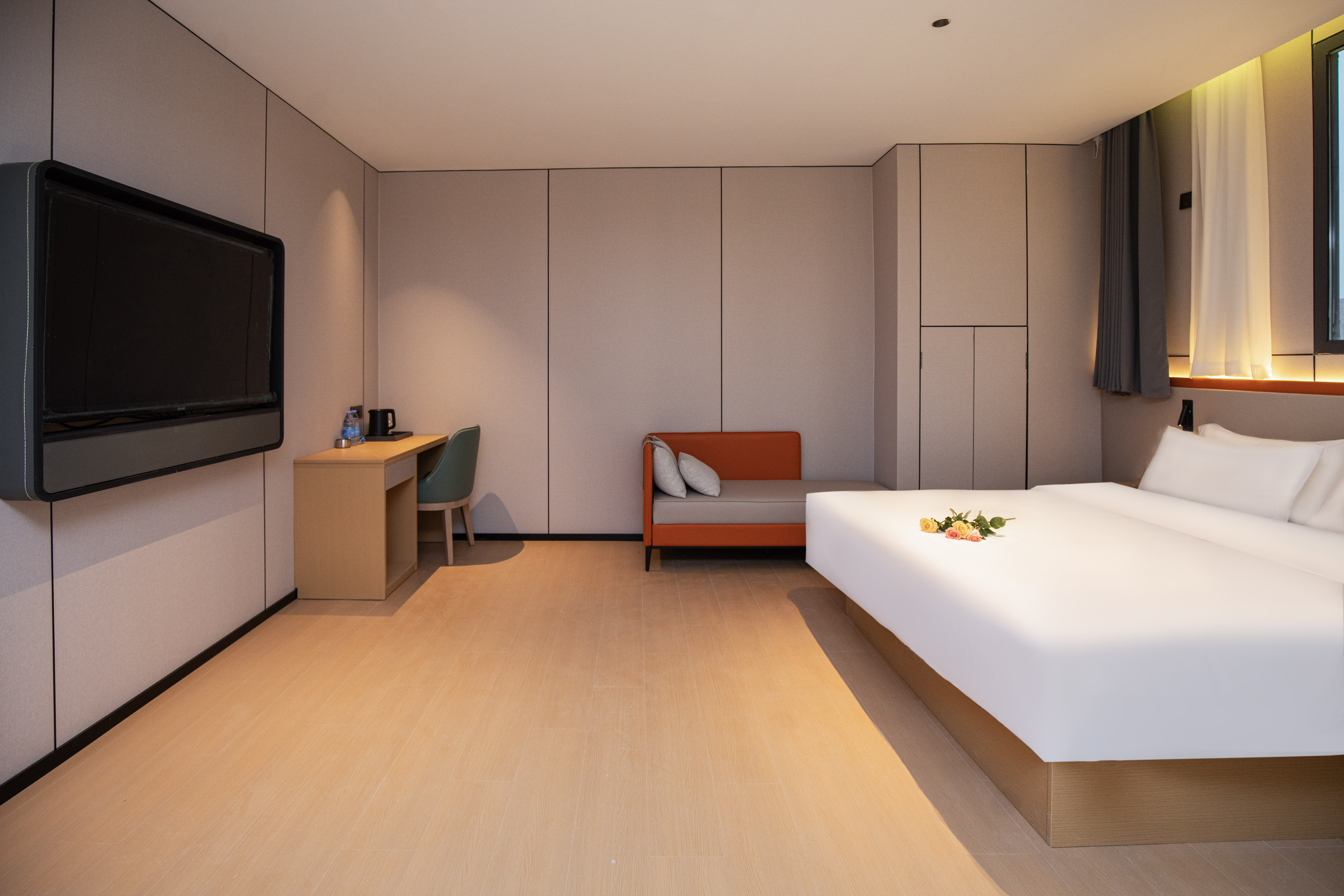 Qingmu Li Hotel (Nanjing Gaoli Jiaju Gang Xiaozhuang Subway Station) 3*