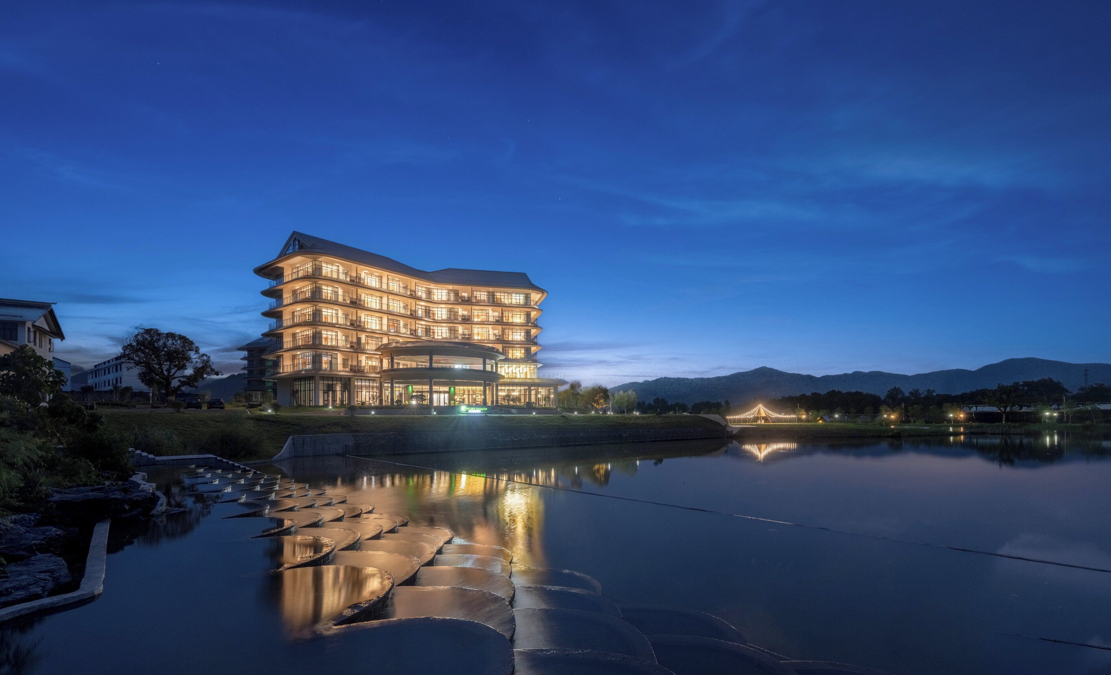Holiday Inn Ganzhou Orchid Town by IHG 2*