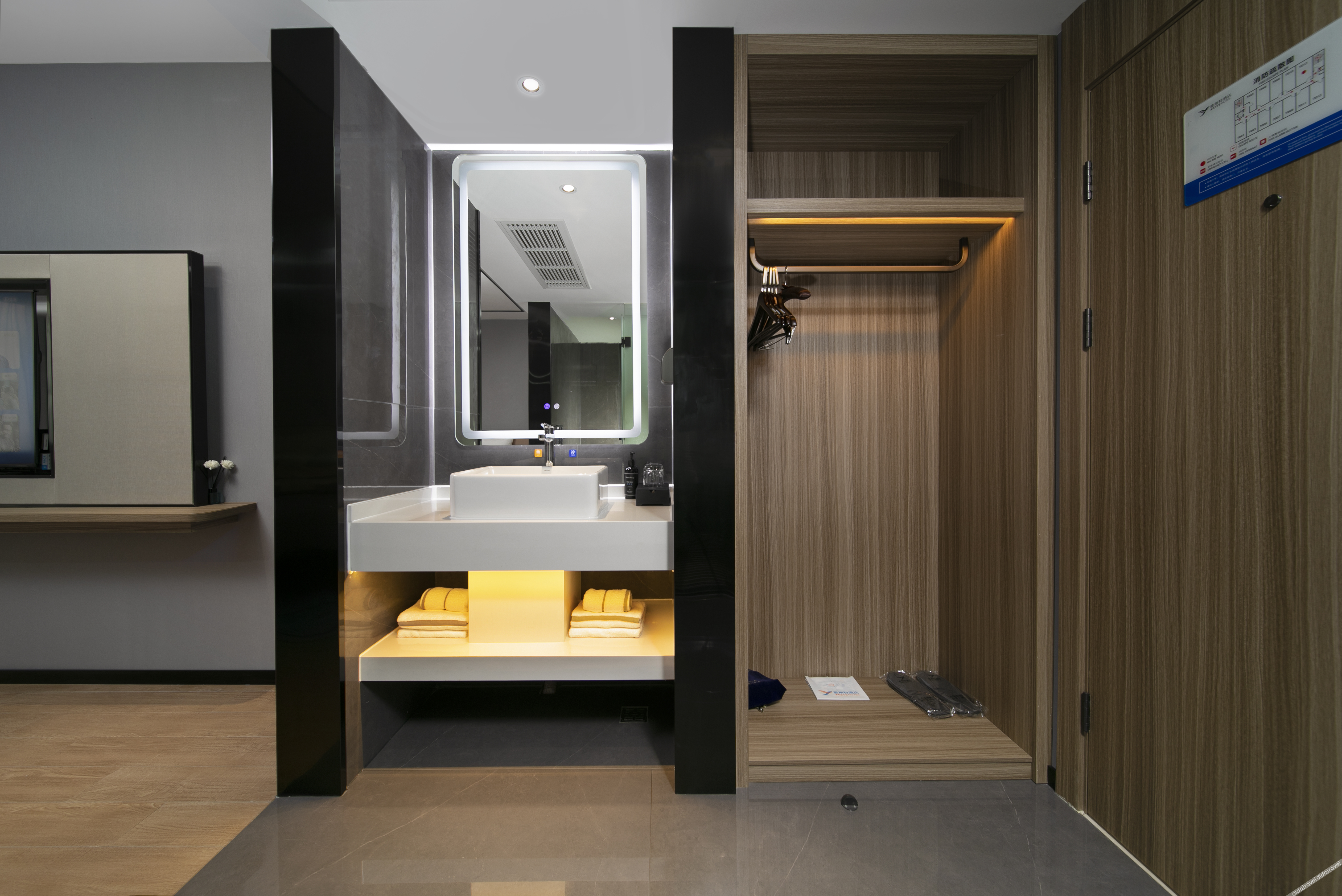 Yeste Hotel (Fangchenggang Qisha Fishing Port No.1 Pier) 3*