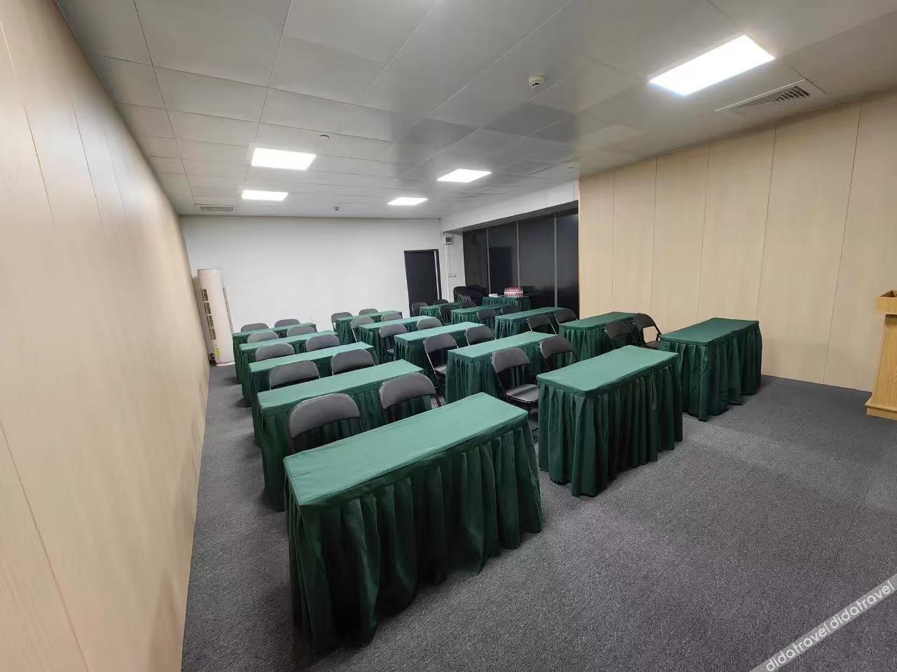 Yeste Hotel (Fangchenggang Qisha Fishing Port No.1 Pier) 3*