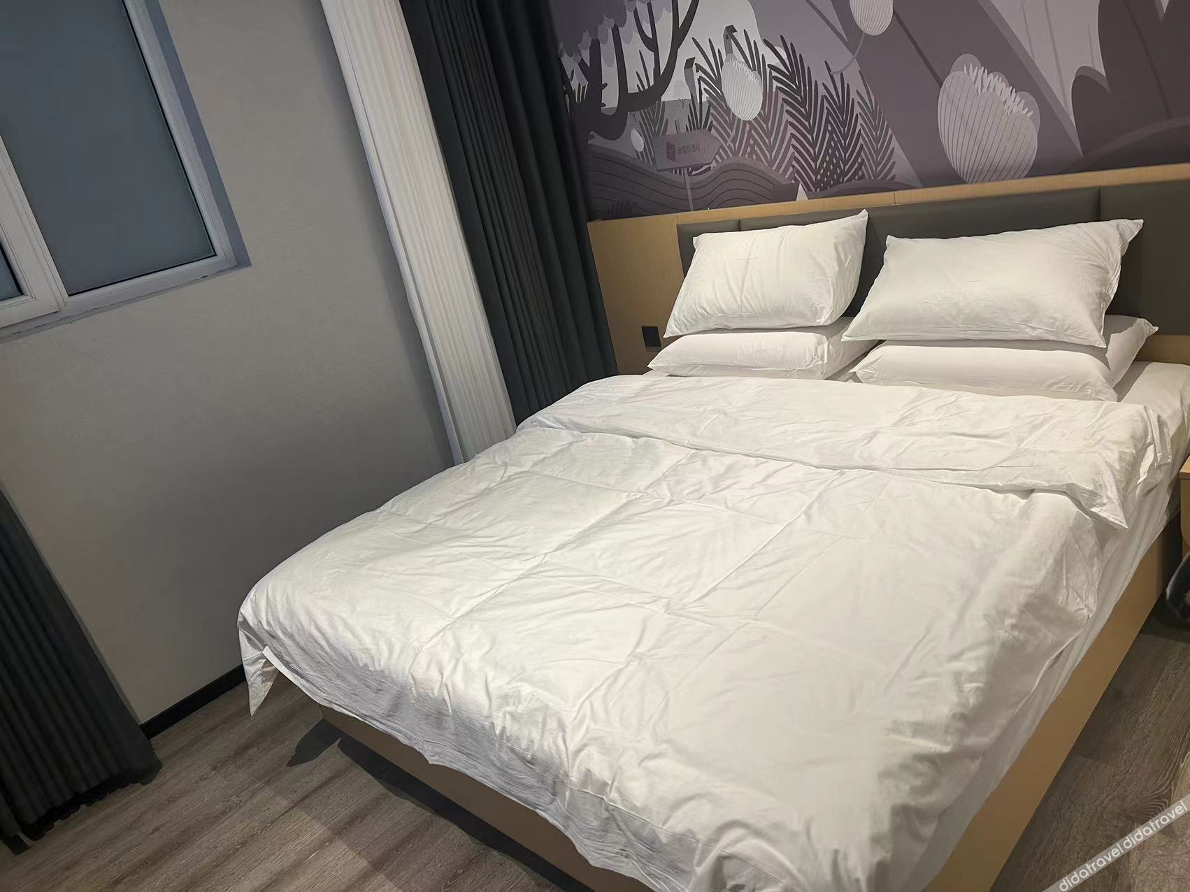 Junyi Hotel (Weifang Qingzhou Bus Station Taihua City) 2*