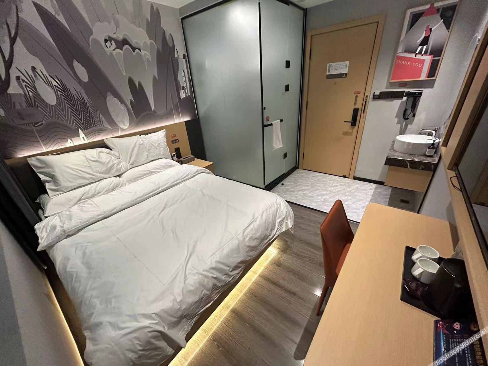 Junyi Hotel (Weifang Qingzhou Bus Station Taihua City) 2*