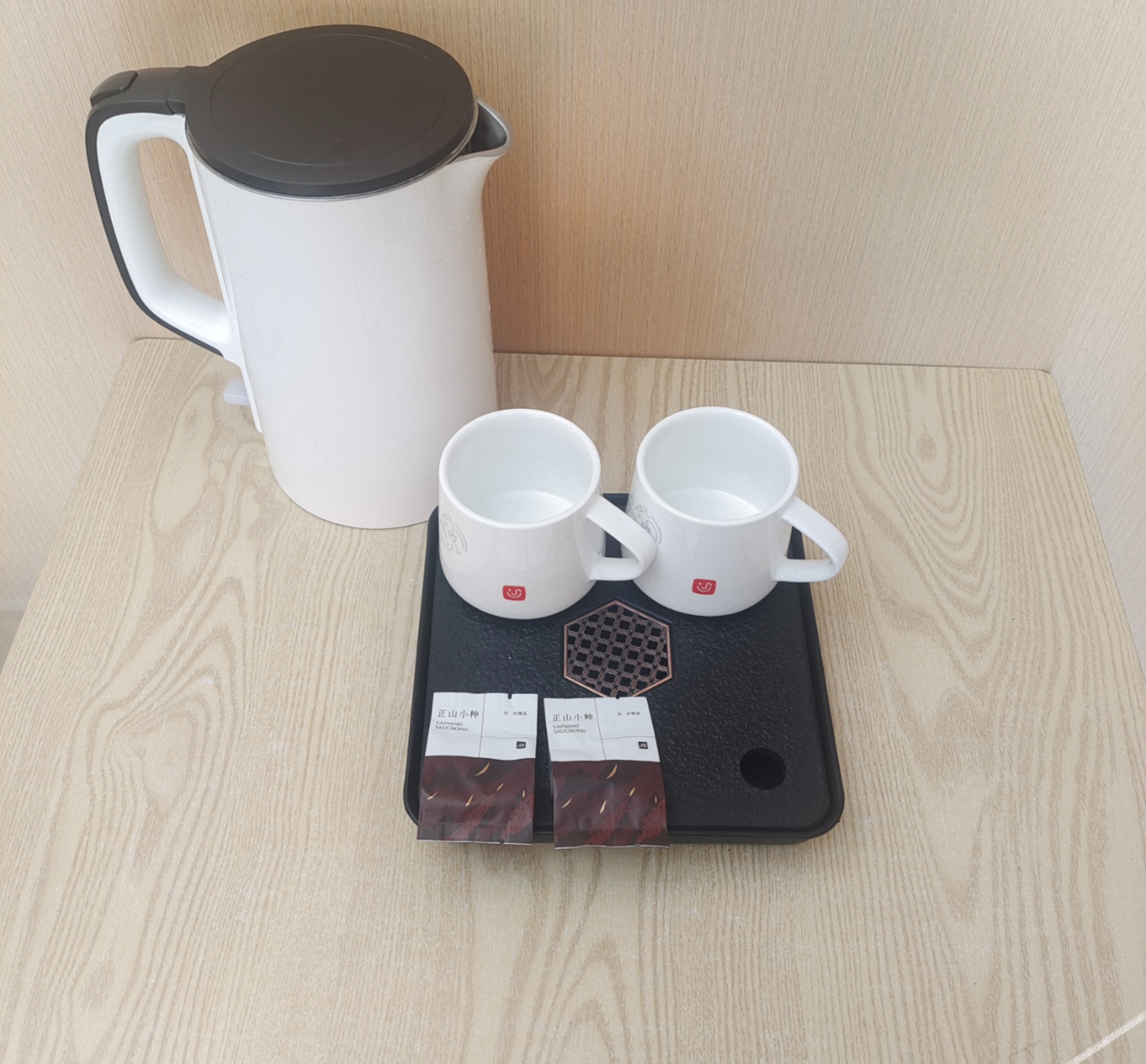 Junyi Hotel (Weifang Qingzhou Bus Station Taihua City) 2*