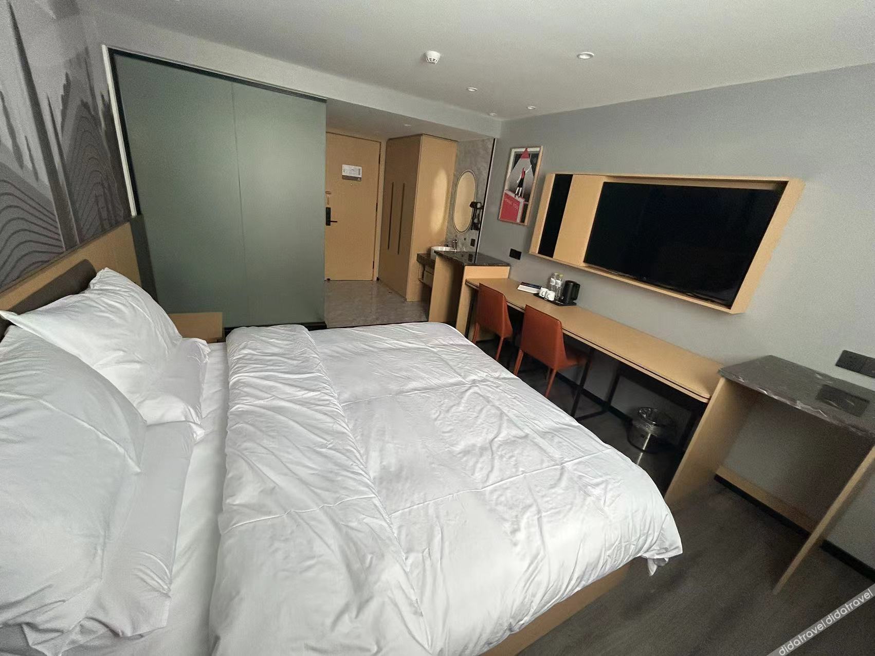 Junyi Hotel (Weifang Qingzhou Bus Station Taihua City) 2*