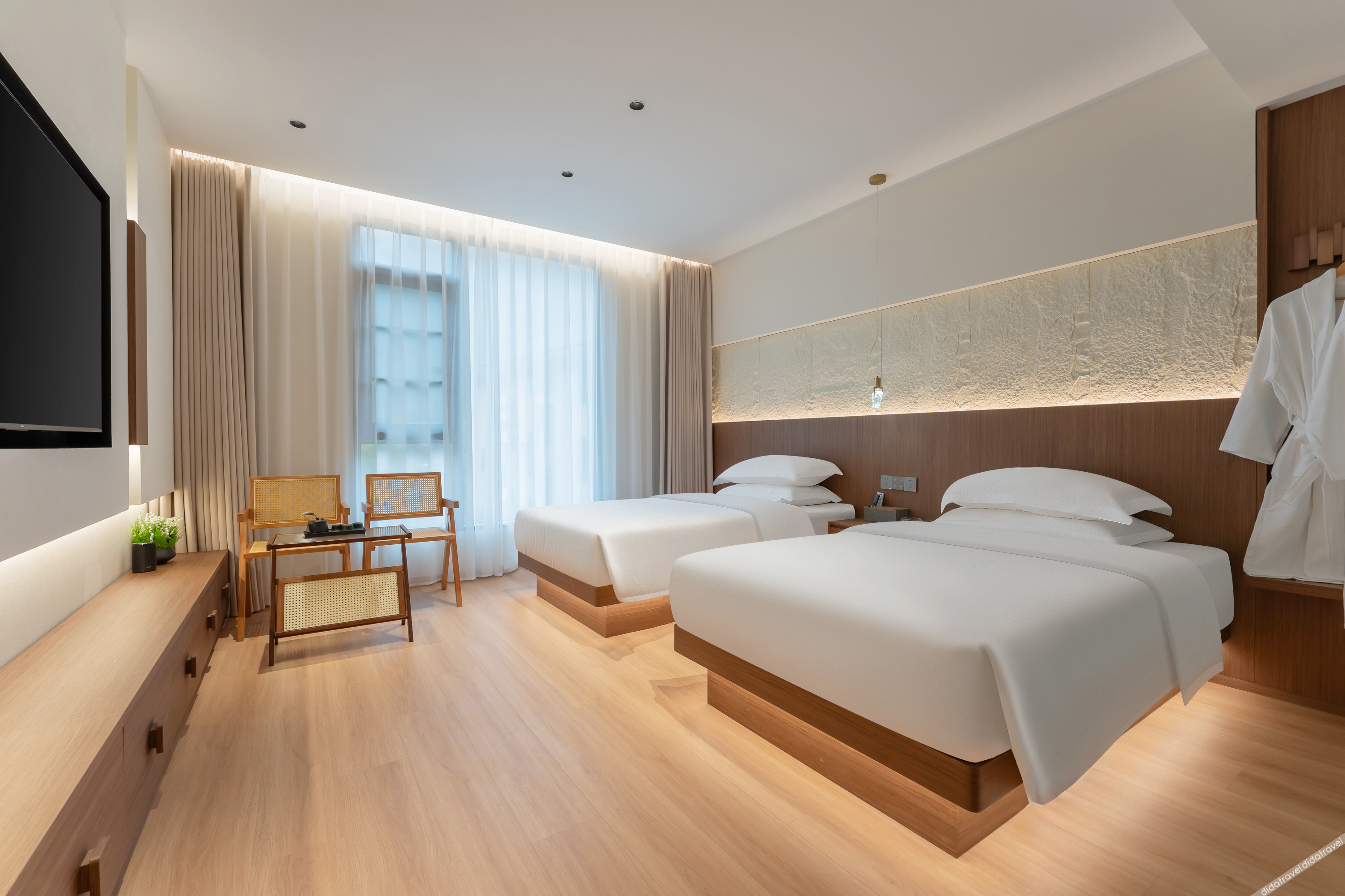 Floral Hotel · Luxury Guest Hotel (Shennongjia Dajiu Lake Store) 3*