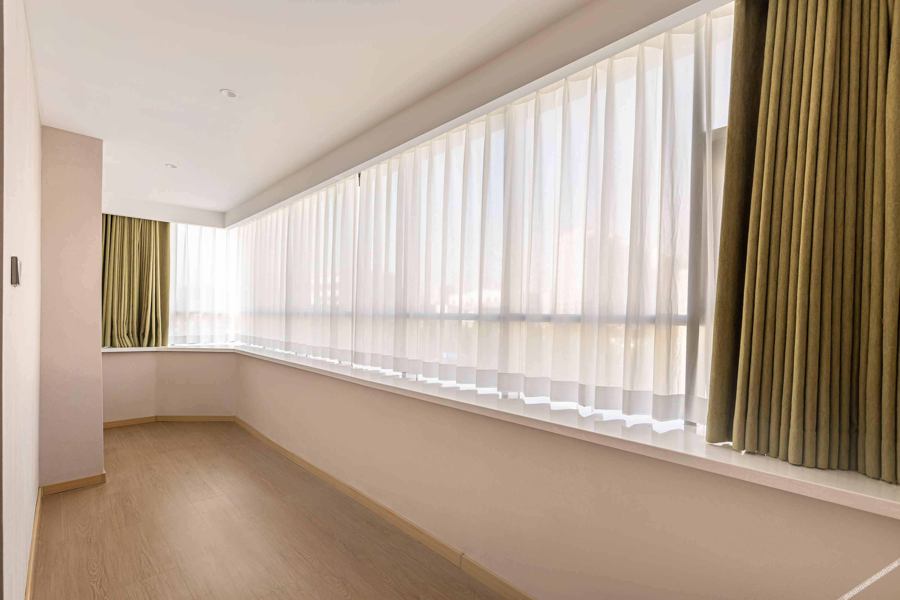 Jifeng International Hotel (Baotou Iron and Steel Street Wangfujing Branch) 3*