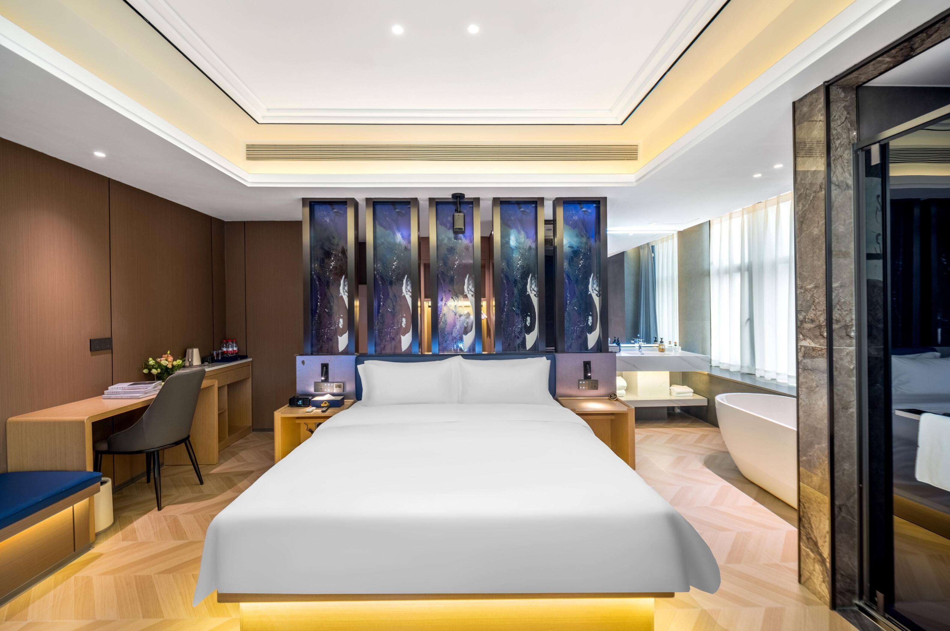 Days Inn By Wyndham Kunming Wujiaba 2*
