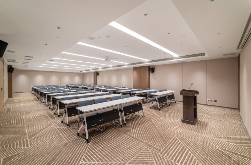 Homeinn Plus Hotel (Cangzhou Municipal Government Qingfeng Building) 3*