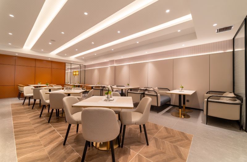 Homeinn Plus Hotel (Cangzhou Municipal Government Qingfeng Building) 3*