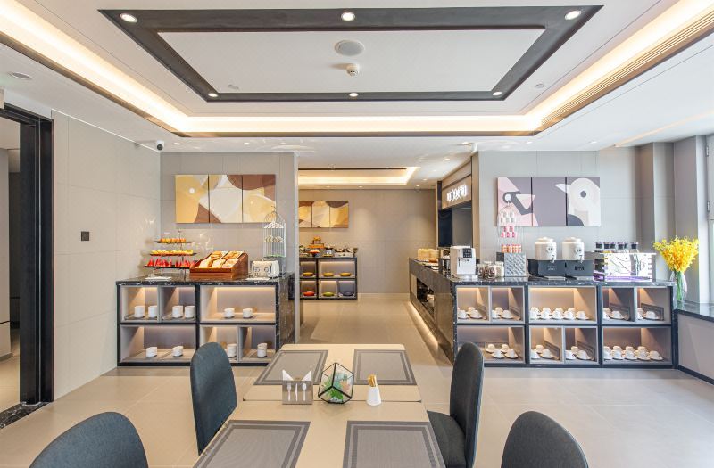 Homeinn Selected Hotel (Jinan 960 Hospital Jinniu Building Materials and Home Expo Center) 3*