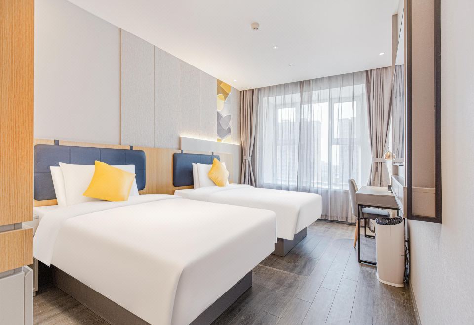 Homeinn Selected Hotel (Jinan 960 Hospital Jinniu Building Materials and Home Expo Center) 3*