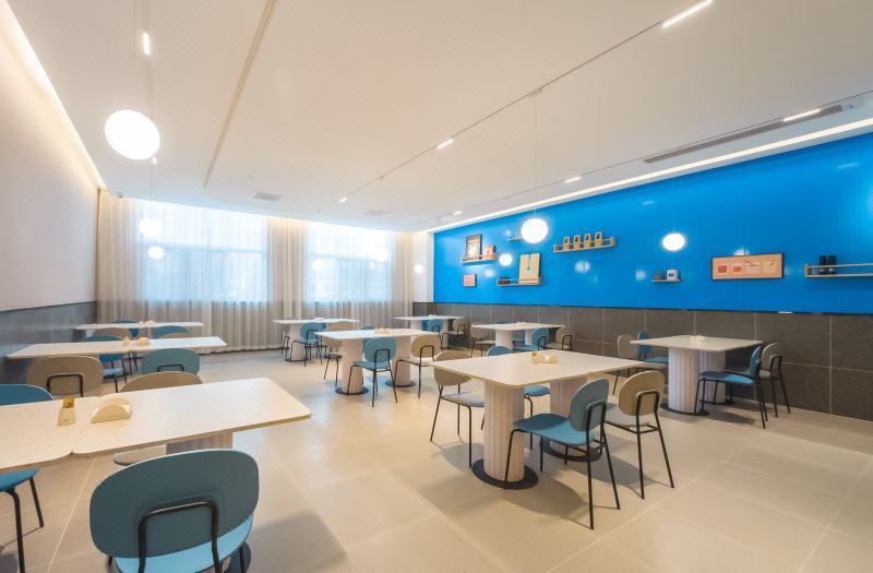 Homeinn · neo (Qingdao Jinshatan Dingjiahe Subway Station) 2*