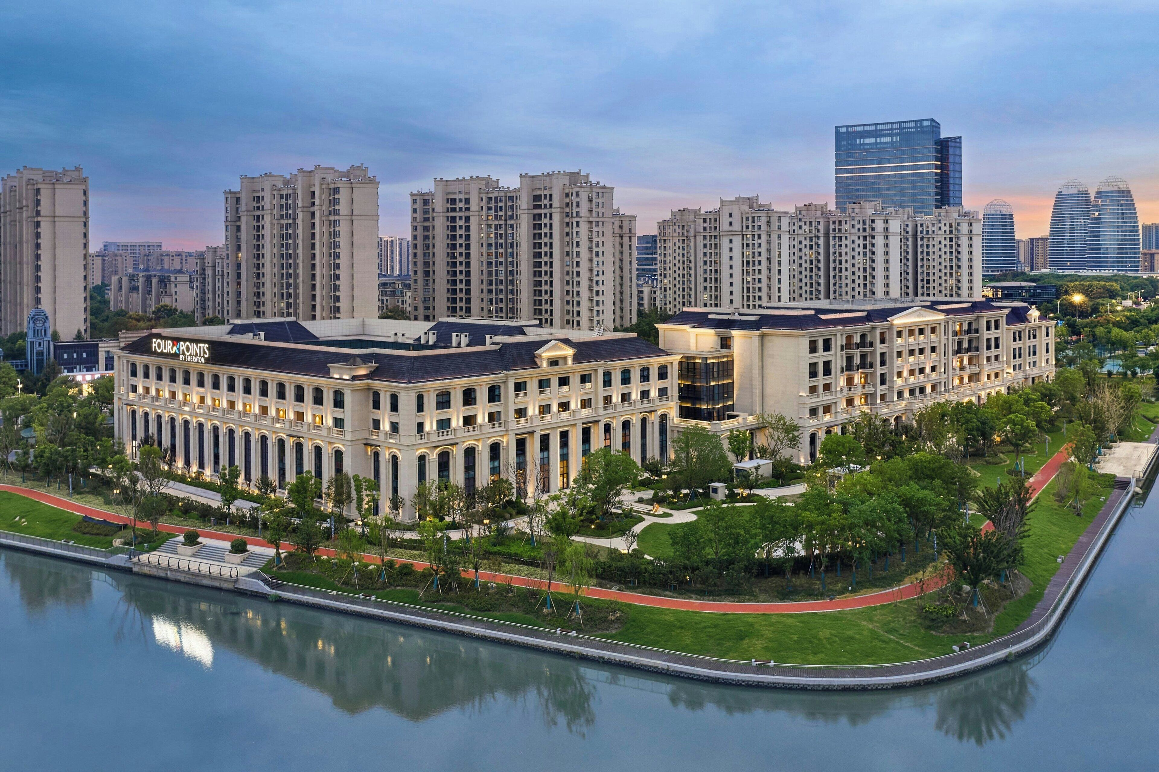 Four Points by Sheraton Huzhou Nanxun 5*