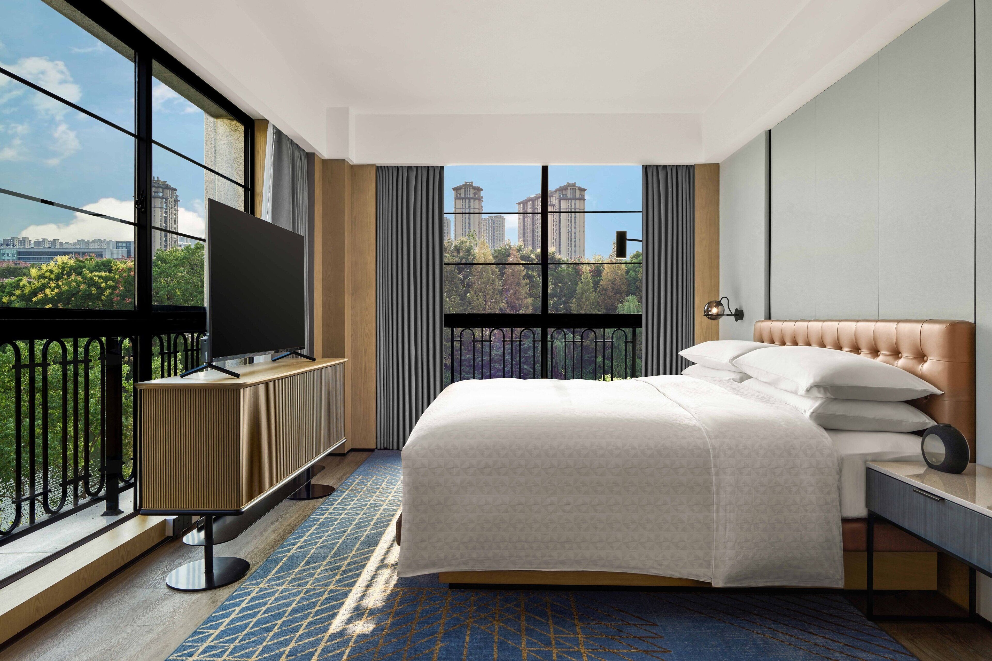 Four Points by Sheraton Huzhou Nanxun 5*