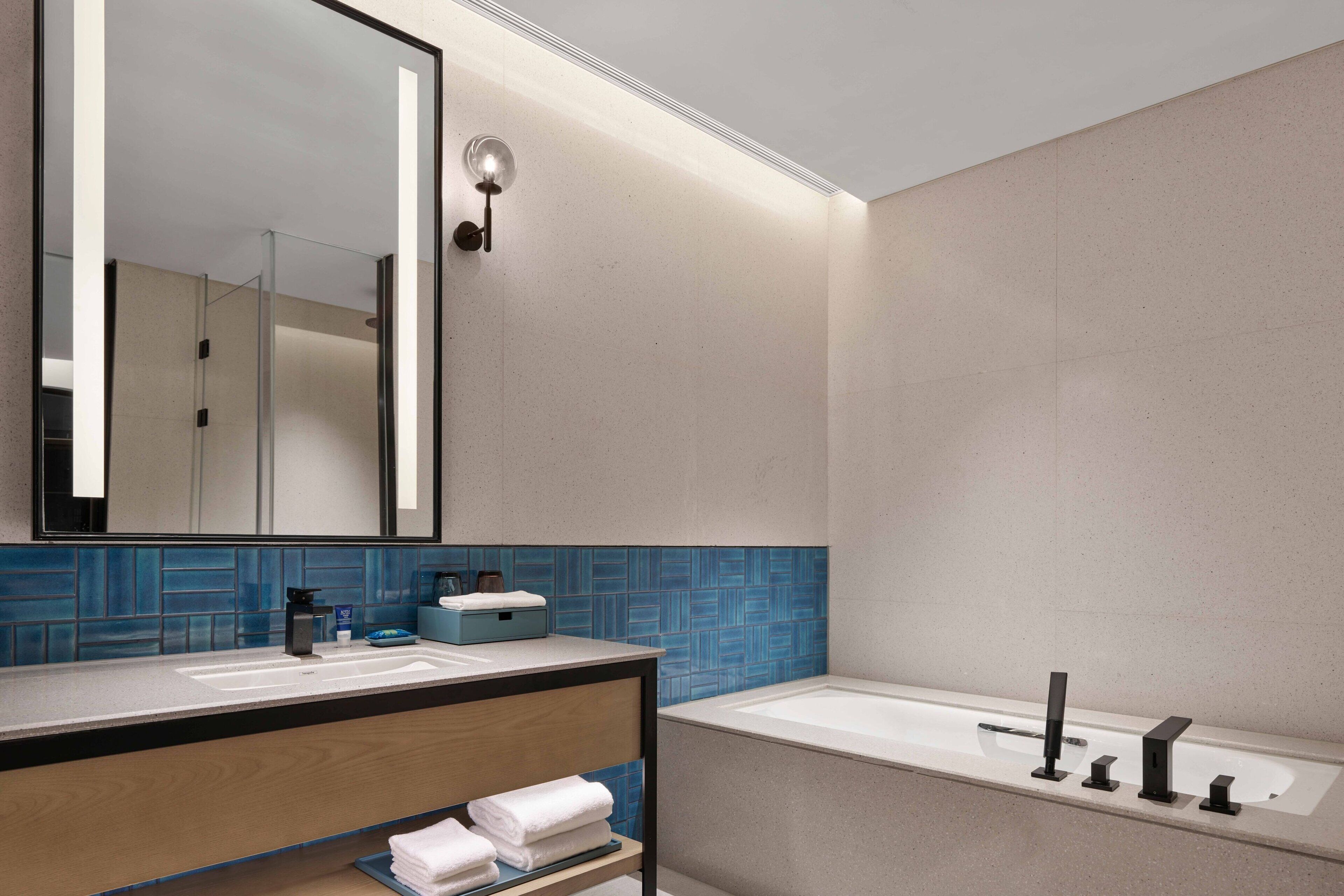 Four Points by Sheraton Huzhou Nanxun 5*