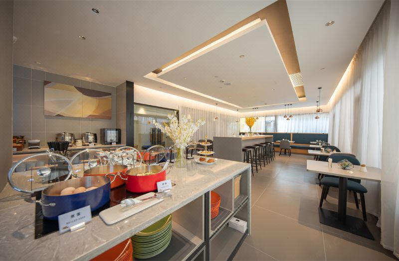 Homeinn Selected Hotel (Dali Erhai Park West Gate Railway Station) 3*