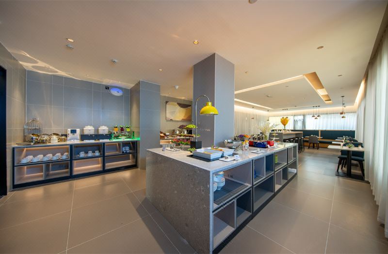Homeinn Selected Hotel (Dali Erhai Park West Gate Railway Station) 3*
