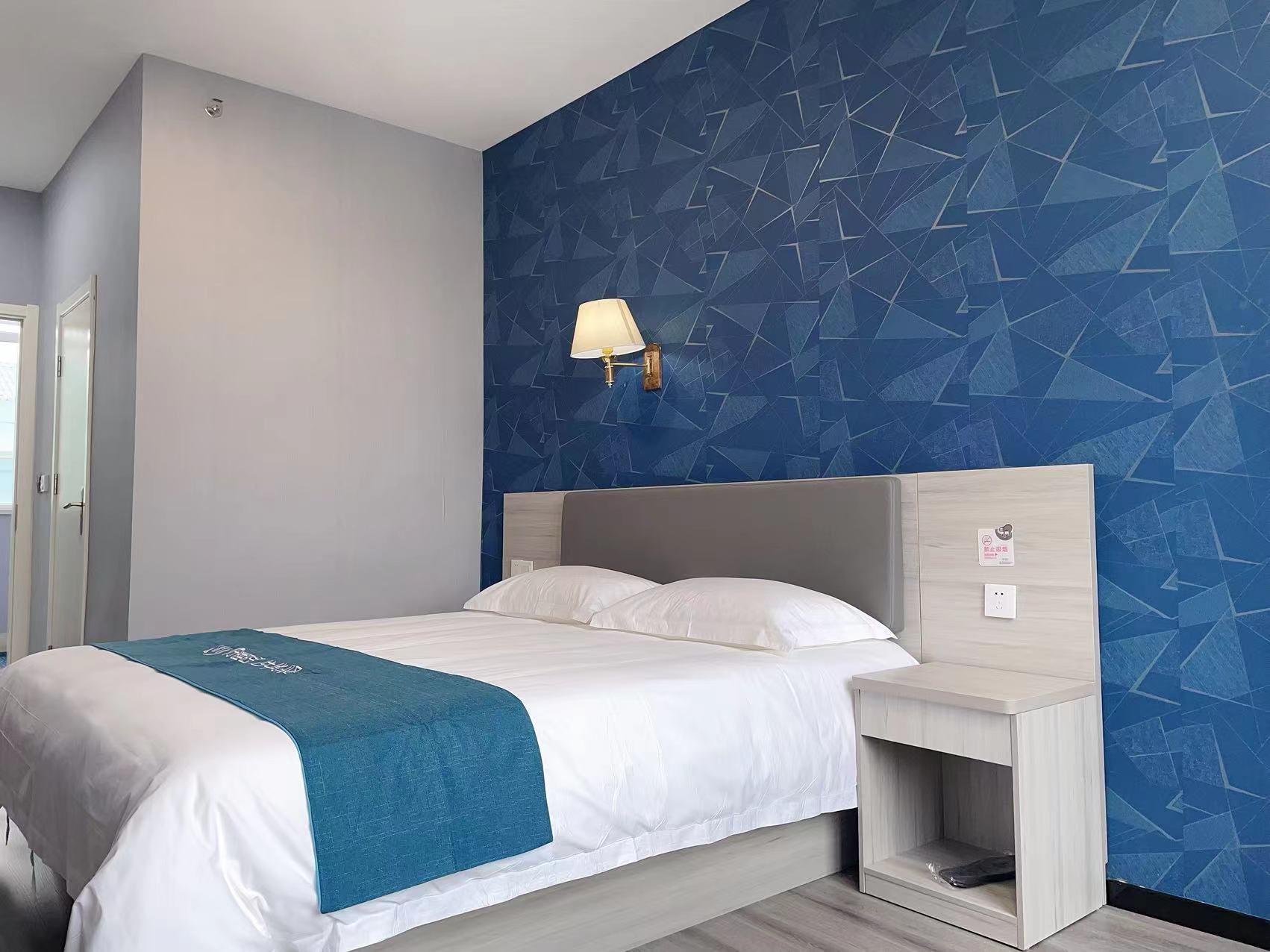 Home Inn Huayi Hotel (Lanzhou Olympic Sports Center Tianqi Cultural Tourism Park) 2*