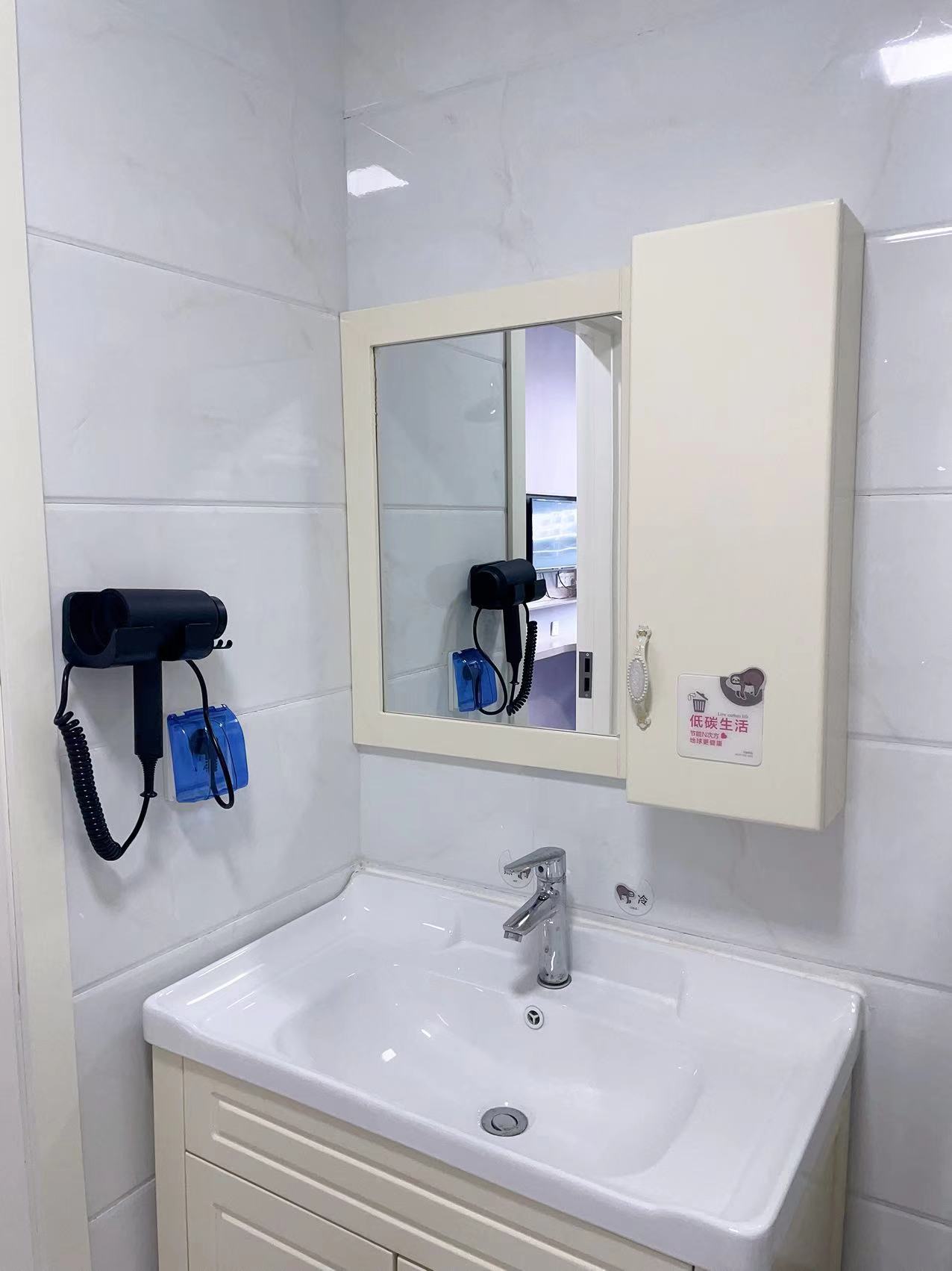 Home Inn Huayi Hotel (Lanzhou Olympic Sports Center Tianqi Cultural Tourism Park) 2*