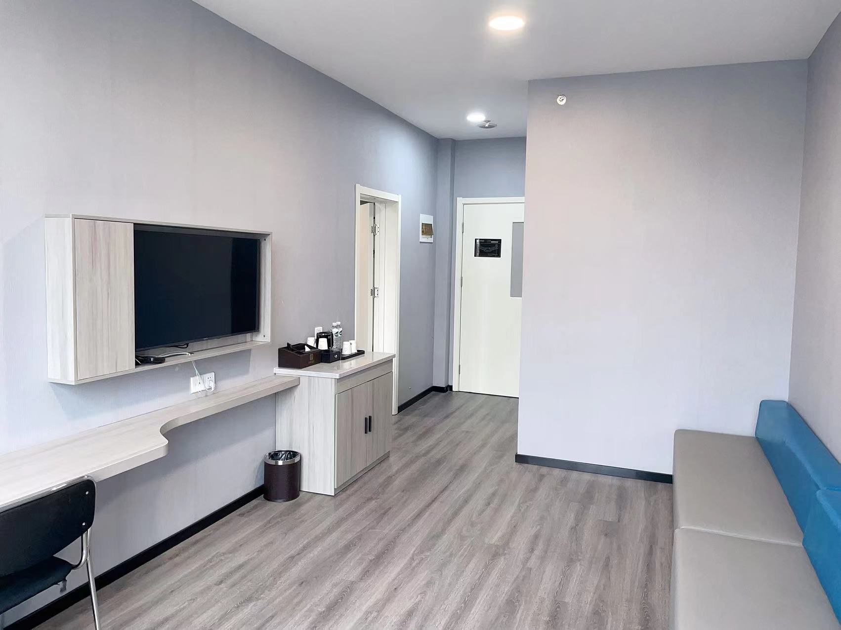 Home Inn Huayi Hotel (Lanzhou Olympic Sports Center Tianqi Cultural Tourism Park) 2*