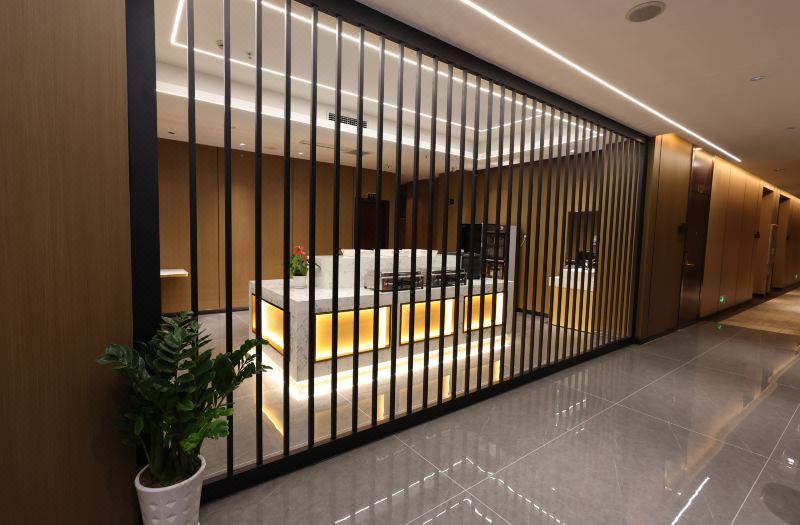 Huayi Selected Hotel (Chongqing Tea Garden Light Rail Station Store) 2*