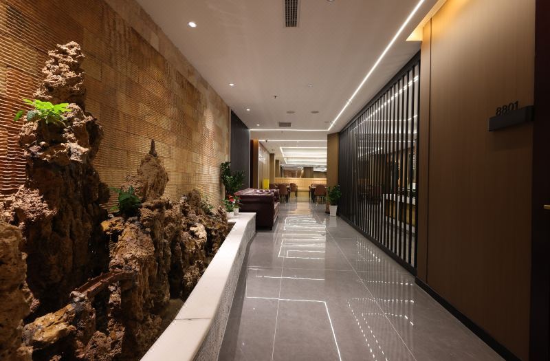 Huayi Selected Hotel (Chongqing Tea Garden Light Rail Station Store) 2*
