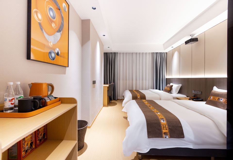 Huayi Selected Hotel (Chongqing Tea Garden Light Rail Station Store) 2*