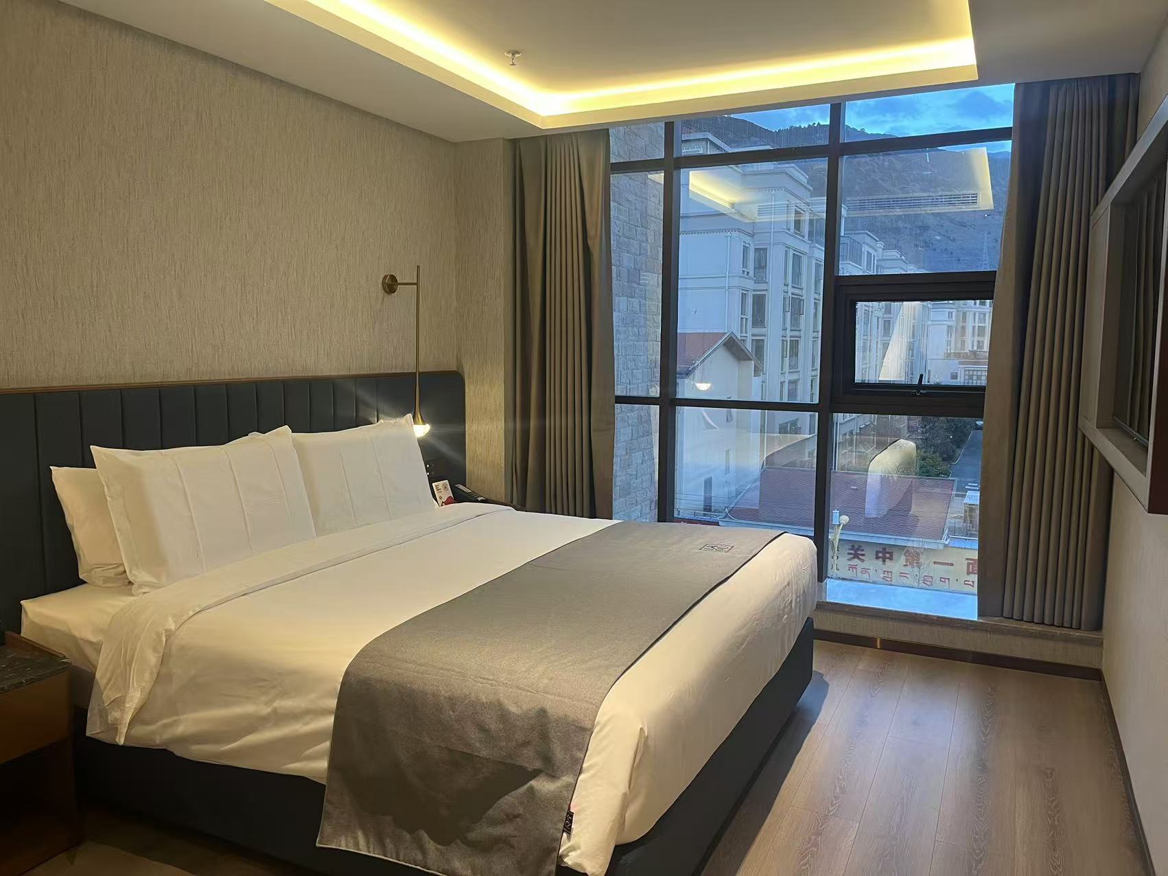 Nyingchi LANOU Hotel (Niyang River) 3*