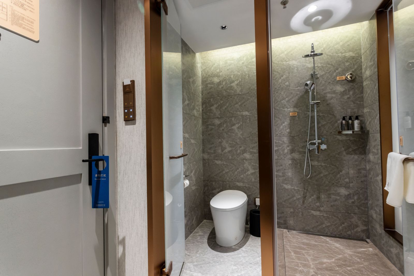 Nyingchi LANOU Hotel (Niyang River) 3*
