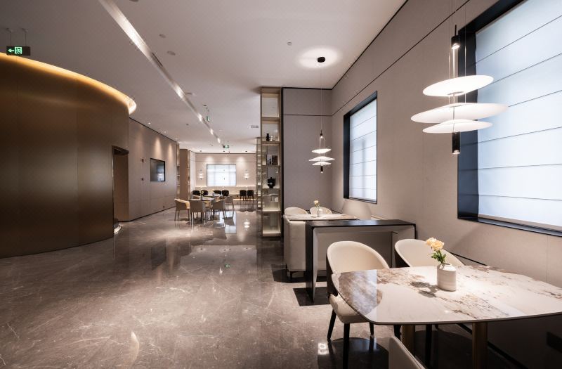 Jinyi  Hotel (Baotou East Railway Station ) 3*