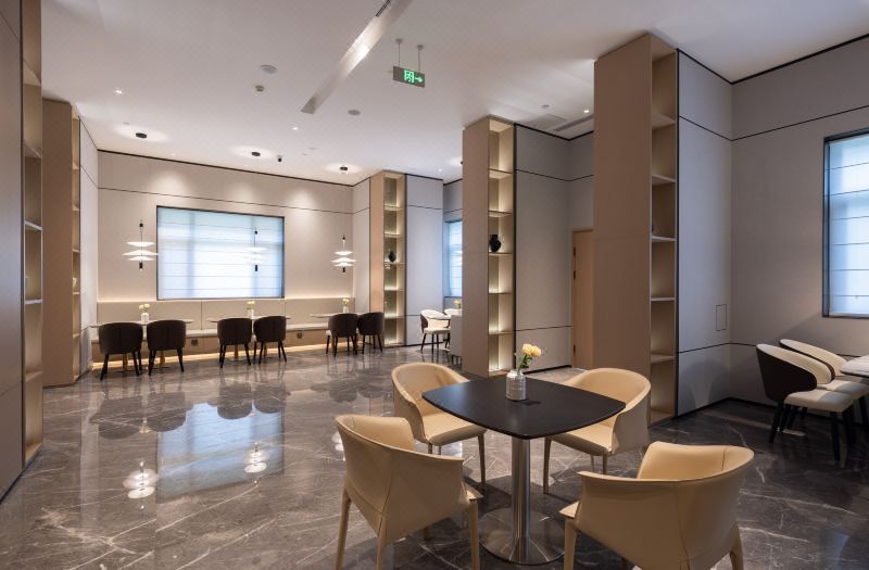 Jinyi  Hotel (Baotou East Railway Station ) 3*
