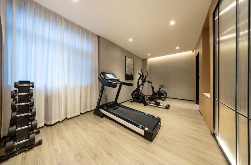 Jinyi  Hotel (Baotou East Railway Station ) 3*