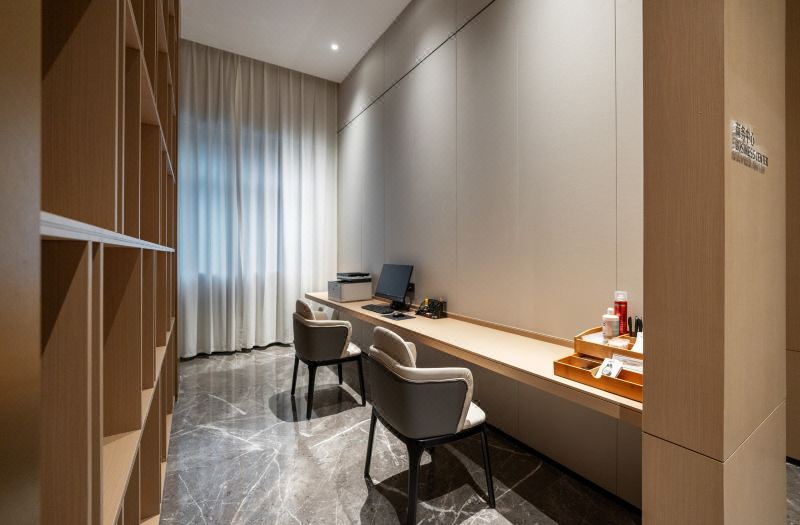 Jinyi  Hotel (Baotou East Railway Station ) 3*