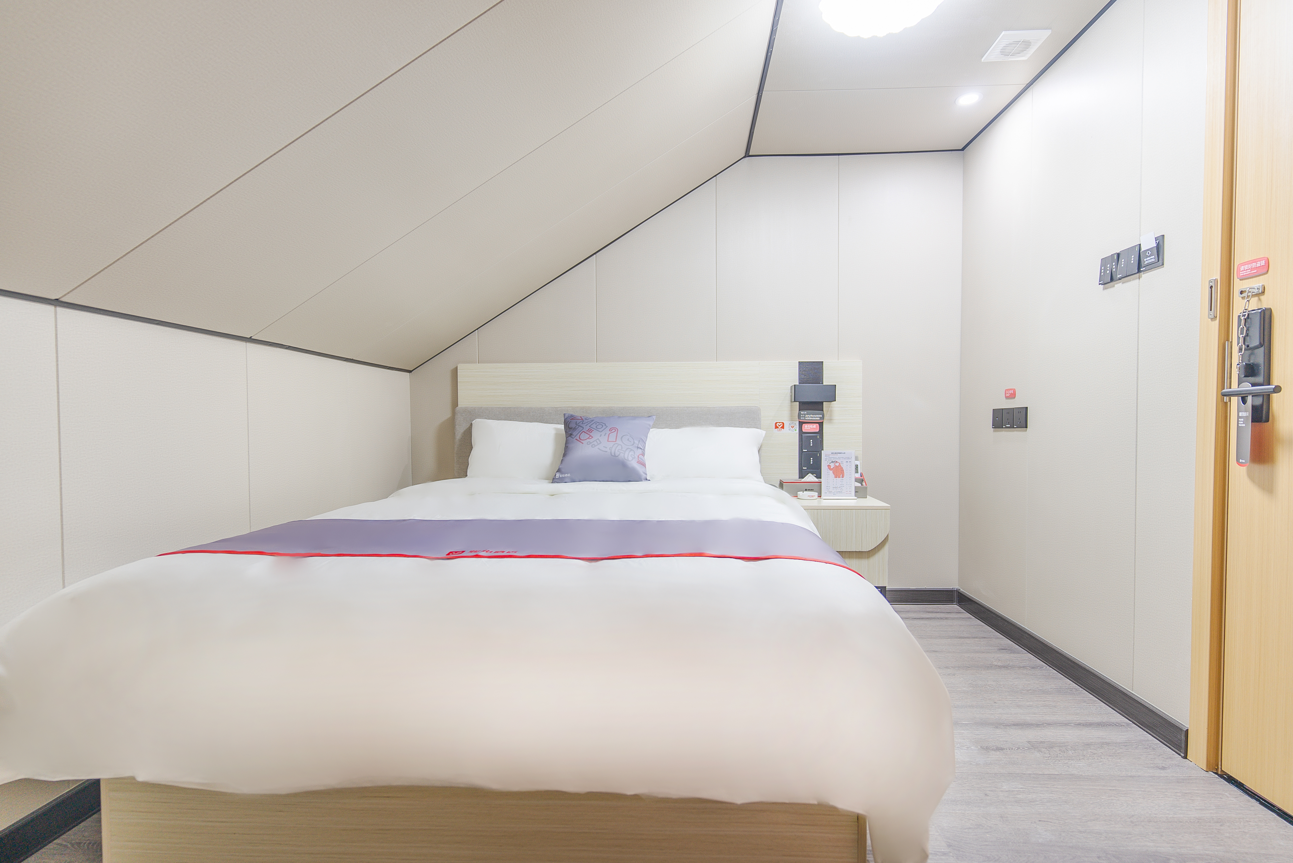 Junyi Chain Hotel (Qingdao Jimo Lingshan Street) 2*