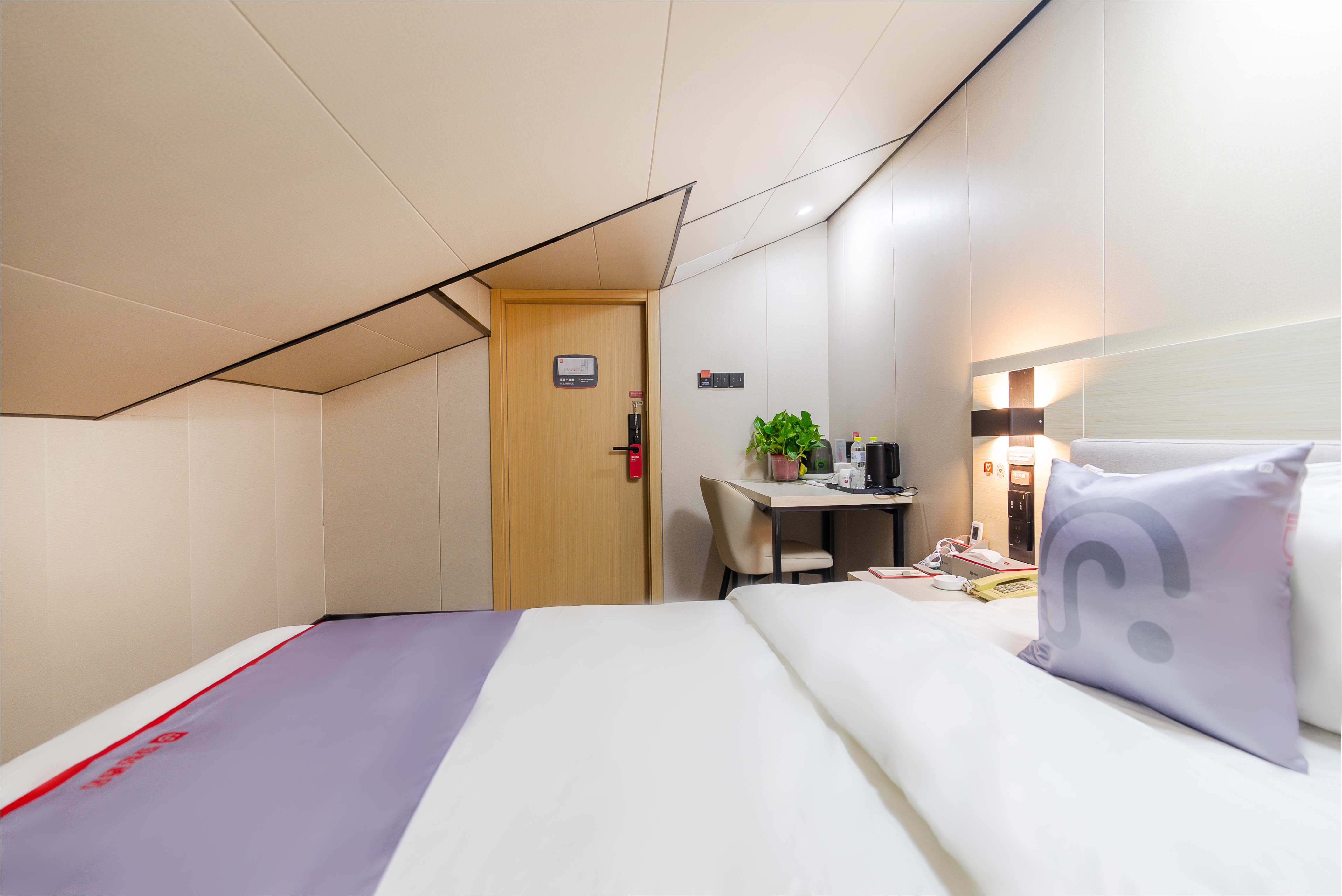 Junyi Chain Hotel (Qingdao Jimo Lingshan Street) 2*