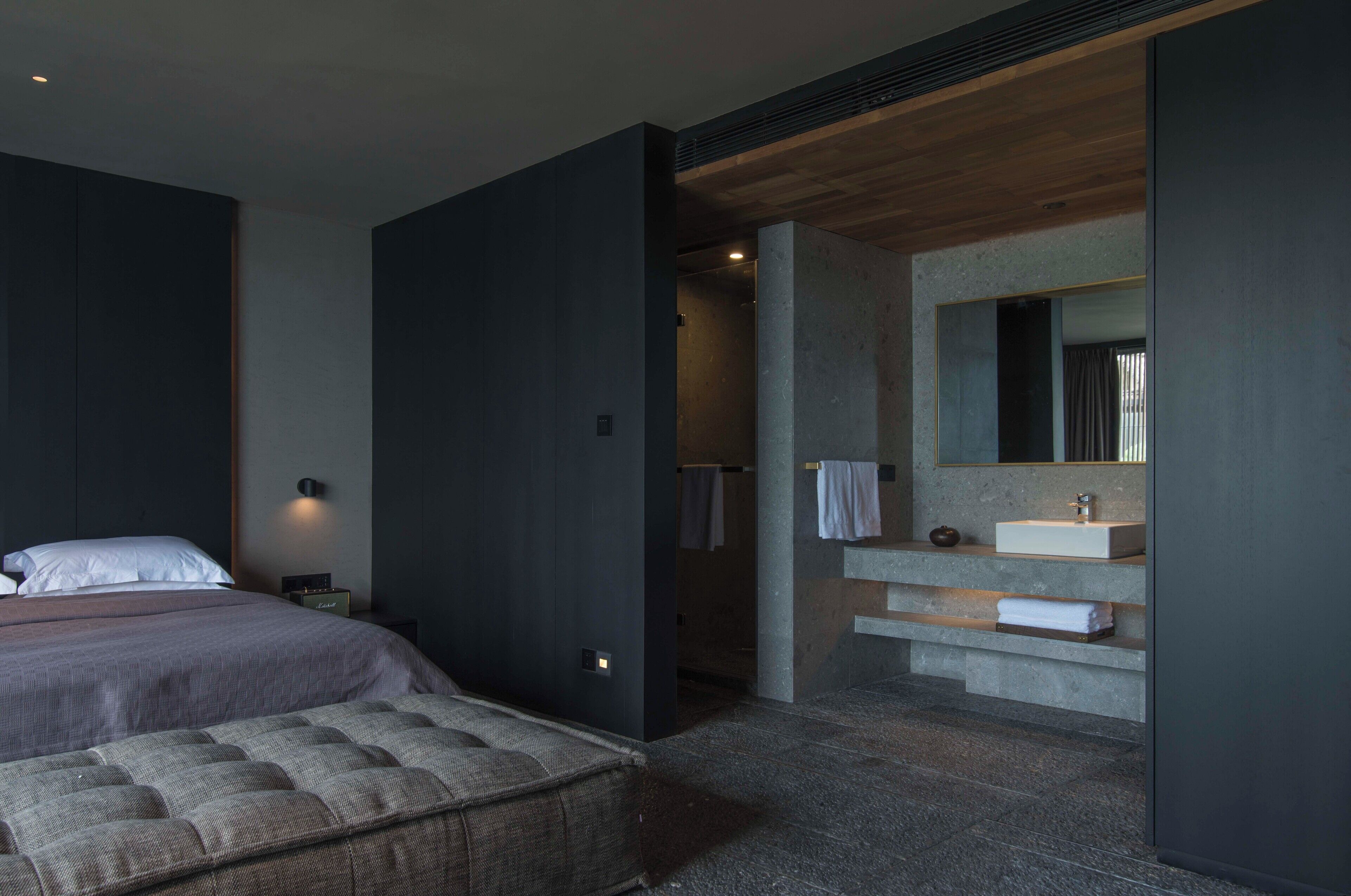 Yakamoz Erhai Hotel 3*
