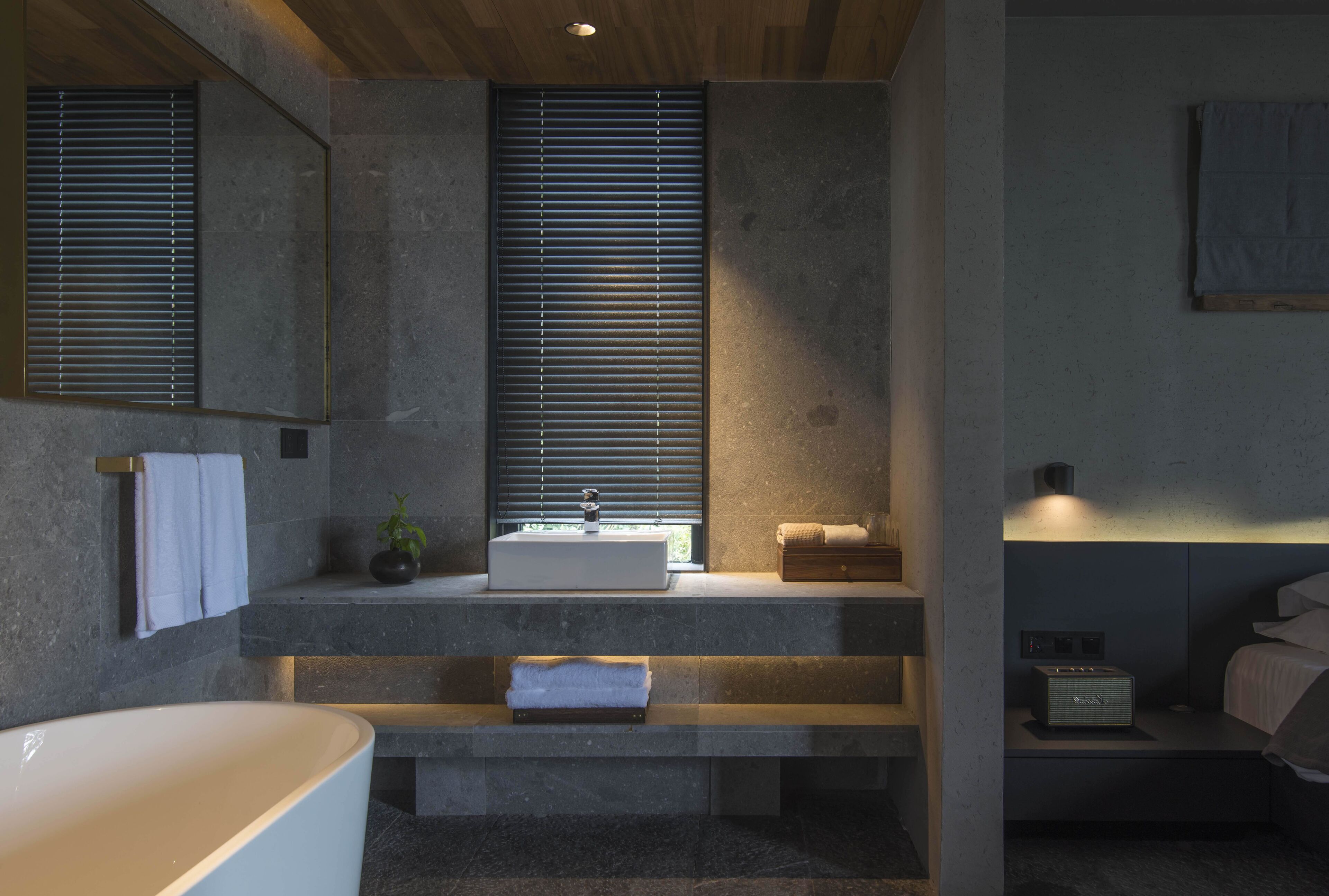 Yakamoz Erhai Hotel 3*