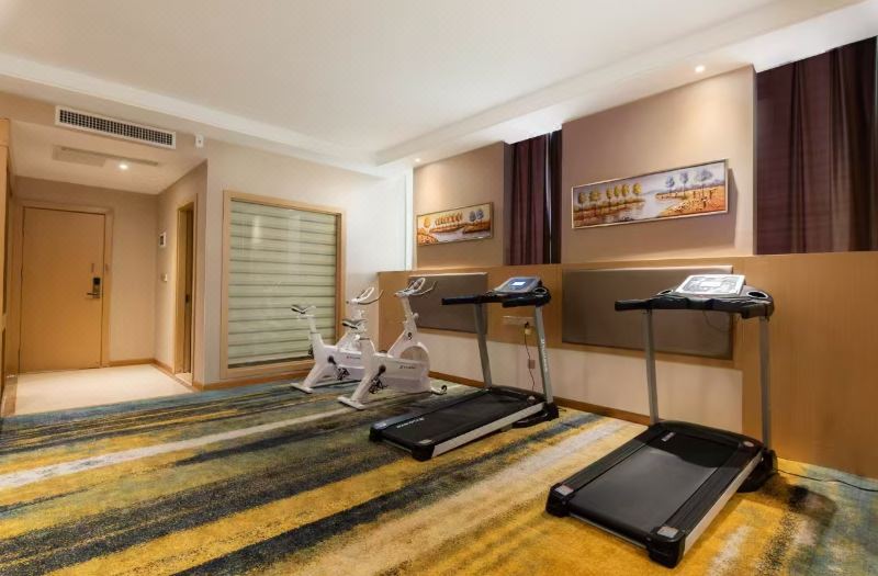 LanOuShangPin Hotel (Baiyun North High-Speed Railway Station) 2*