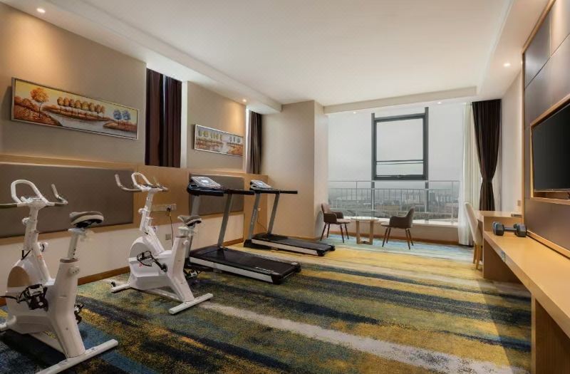 LanOuShangPin Hotel (Baiyun North High-Speed Railway Station) 2*